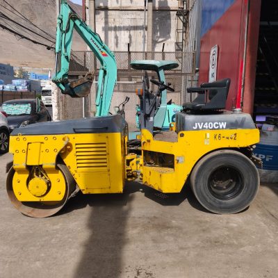 Rodillo Komatsu JV-40CW