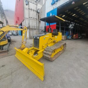 5006BULLDOZER KOMATSU D21P-7         ZONA FRANCA